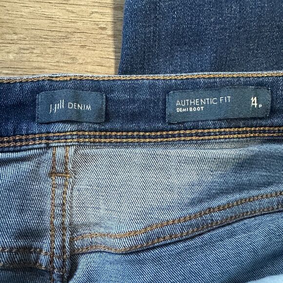 J. Jill Womens 14p Authentic Fit Demi-Boot Jeans Crop 14 Petite Denim - Picture 2 of 4